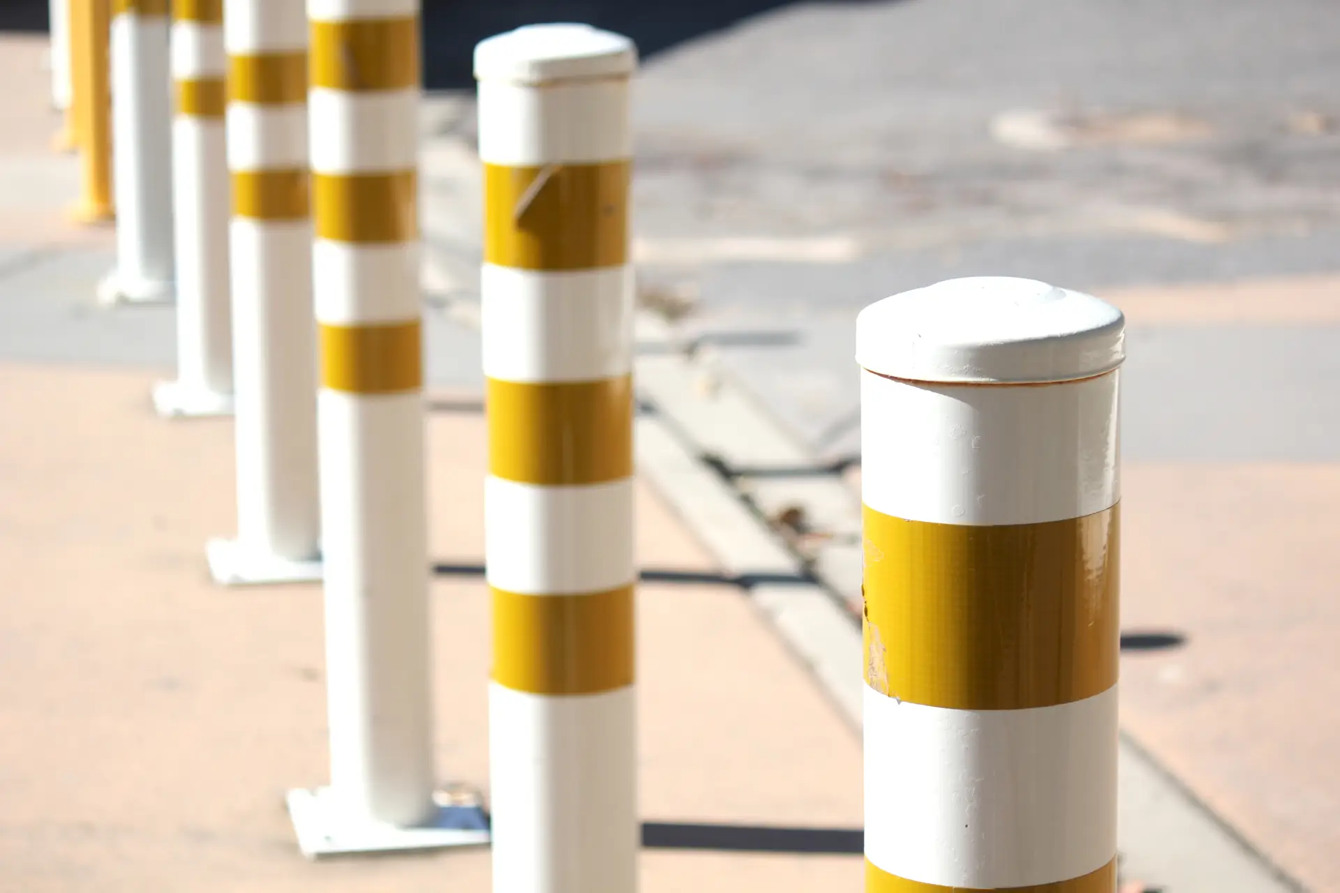 riverside-custom-bollards-db-fabrication-plus-inc